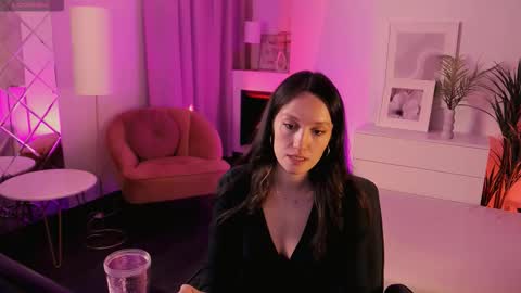 Agnes online show from September 26, 8:40 am