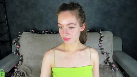 agnes wells online show from November 17, 9:26 am