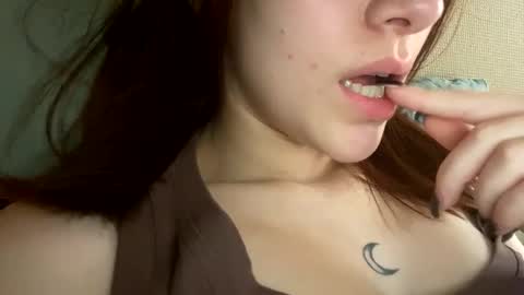 Agnes online show from November 3, 10:05 am