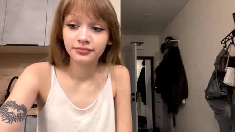 Snapshot of agnessawdo chatting on October 22, 5:34 pm Lola online show from October 22, 5:34 pm