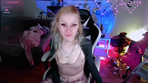 Evexxxx EX KKKRARE  online show from February 7, 10:30 pm