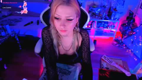 Evexxxx EX KKKRARE  online show from March 6, 10:26 pm