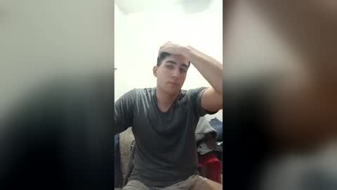 Snapshot of agustinnrod chatting on June 28, 6:47 pm agustinnrod online show from June 28, 6:47 pm