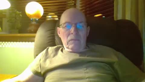 Snapshot of aguynrkfrd chatting on February 2, 10:24 am aguynrkfrd online show from February 2, 10:24 am