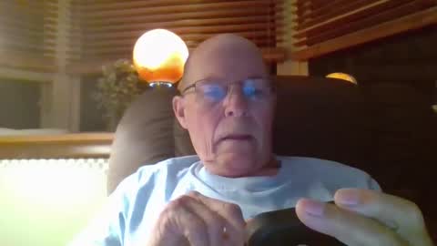 Snapshot of aguynrkfrd chatting on October 1, 9:59 am aguynrkfrd online show from October 1, 9:59 am