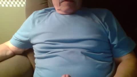 Snapshot of aguynrkfrd chatting on November 17, 3:23 am aguynrkfrd online show from November 17, 3:23 am