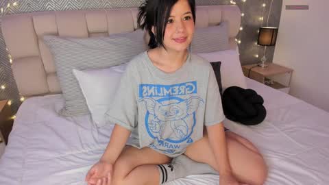 Ahmara  online show from January 14, 2:32 pm