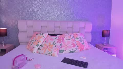 Ahmara  online show from September 15, 11:32 am