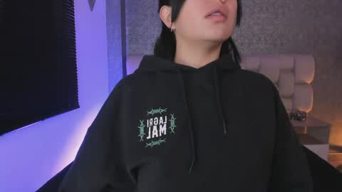 Ahmara  online show from April 22, 10:06 am