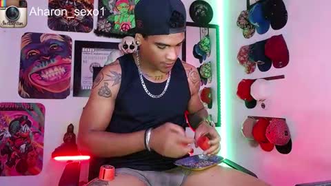 Aharon  Zamora online show from January 19, 2:47 am