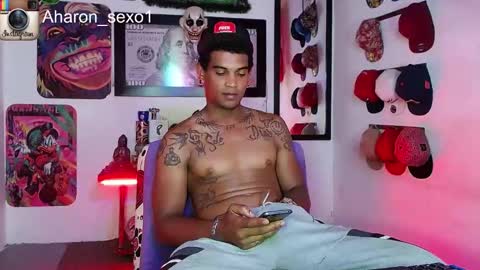 Aharon  Zamora online show from January 27, 2:10 am