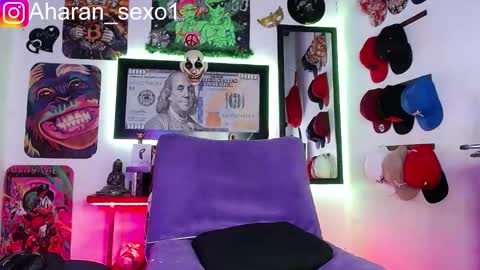 Aharon  Zamora online show from February 11, 3:29 am