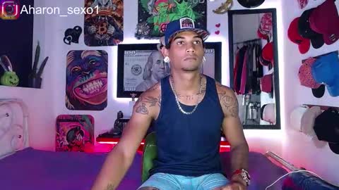 Aharon  Zamora online show from March 6, 1:37 am