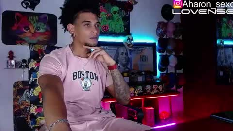 Aharon  Zamora online show from October 17, 7:33 am