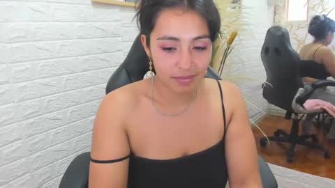 Ahisha online show from December 15, 6:48 pm