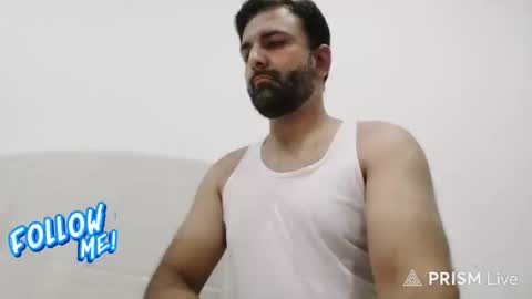 Snapshot of ahmar9229 chatting on October 28, 11:18 pm Ahmar online show from October 28, 11:18 pm