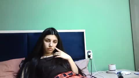 Selena online show from January 4, 4:43 pm