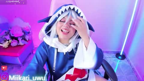 Ahri help me get to 100  online show from December 16, 4:28 am