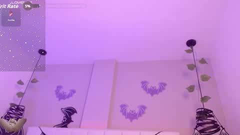 Snapshot of ahri_roux chatting on October 17, 4:48 am ahry online show from October 17, 4:48 am
