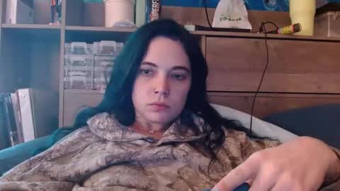 Snapshot of ahungkittykat chatting on March 23, 12:09 pm Kat online show from March 23, 12:09 pm