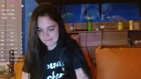 Snapshot of ahungkittykat chatting on April 15, 11:49 pm Kat online show from April 15, 11:49 pm