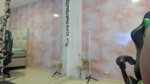 karoline  online show from September 16, 7:37 pm