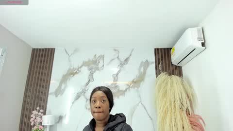 Snapshot of aidaadams chatting on March 10, 12:15 pm Aida  online show from March 10, 12:15 pm