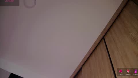 Snapshot of aidaadams chatting on September 25, 10:52 am Aida  online show from September 25, 10:52 am