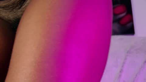 Snapshot of aidaadams chatting on October 5, 4:38 pm Aida  online show from October 5, 4:38 pm