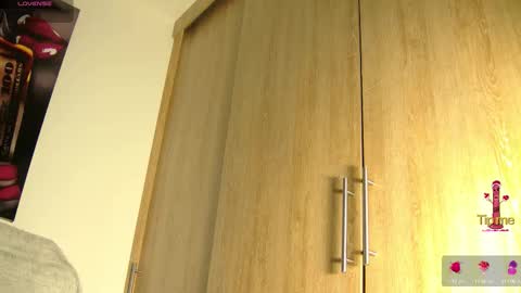 Snapshot of aidaadams chatting on October 6, 11:07 am Aida  online show from October 6, 11:07 am