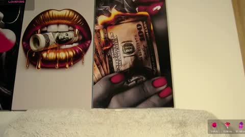 Snapshot of aidaadams chatting on October 25, 8:55 am Aida  online show from October 25, 8:55 am