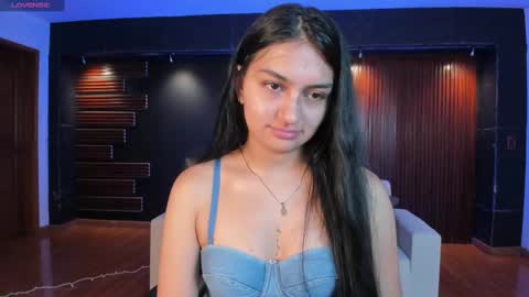 aidajoness online show from September 30, 11:48 am