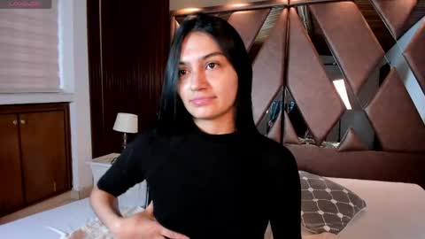 aidajoness online show from April 16, 11:33 am