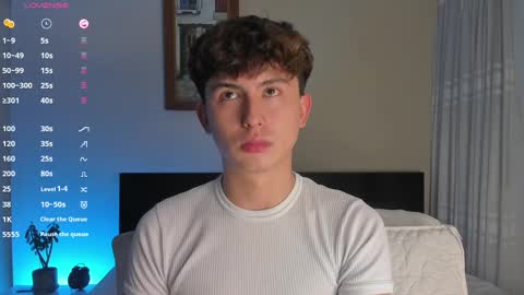 Snapshot of aidan_hale chatting on December 8, 1:02 am A H online show from December 8, 1:02 am