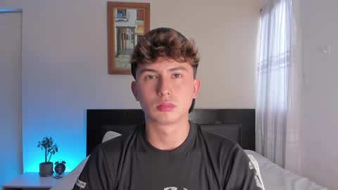 Snapshot of aidan_hale chatting on December 22, 10:04 pm A H online show from December 22, 10:04 pm