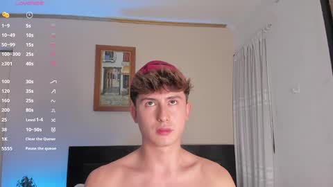 Snapshot of aidan_hale chatting on December 27, 11:42 pm A H online show from December 27, 11:42 pm