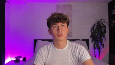 Snapshot of aidan_hale chatting on January 18, 4:15 am A H online show from January 18, 4:15 am