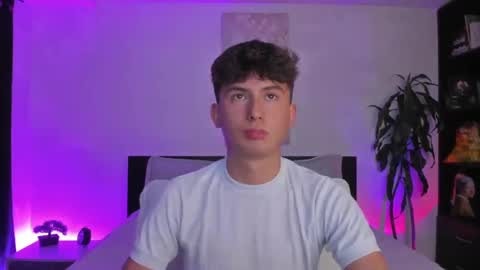 Snapshot of aidan_hale chatting on February 6, 1:38 am A H online show from February 6, 1:38 am