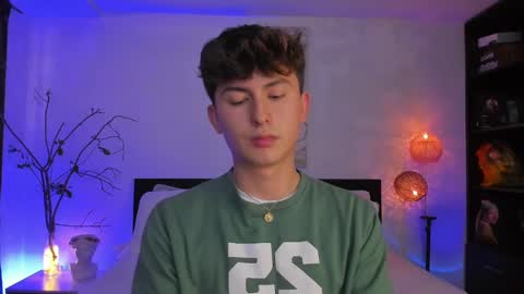 Snapshot of aidan_hale chatting on February 20, 10:26 pm A H online show from February 20, 10:26 pm