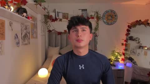 Snapshot of aidan_hale chatting on November 11, 12:54 am A H online show from November 11, 12:54 am