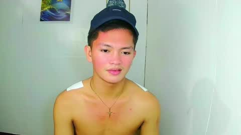 Snapshot of aiden_acexxx chatting on June 22, 3:42 pm aiden_acexxx online show from June 22, 3:42 pm