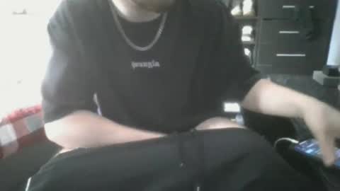Snapshot of aiden_ball07 chatting on April 21, 12:33 pm aiden_ball07 online show from April 21, 12:33 pm