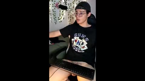 Aiden online show from March 6, 8:38 pm