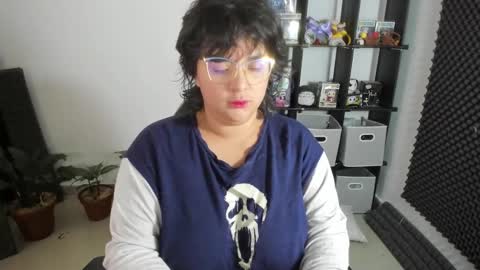 Catalina online show from February 15, 12:11 pm