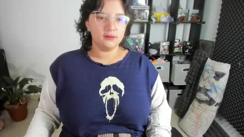 Catalina online show from March 6, 12:41 pm