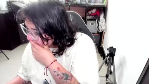 Catalina online show from November 6, 2:07 pm