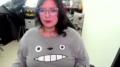 Catalina online show from December 16, 2:33 pm