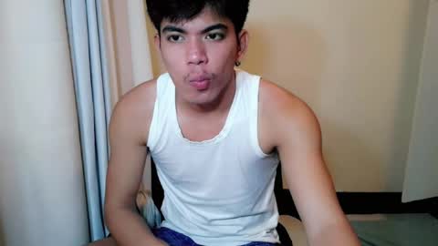 Snapshot of aikoelhara chatting on July 21, 6:38 am Angelo online show from July 21, 6:38 am
