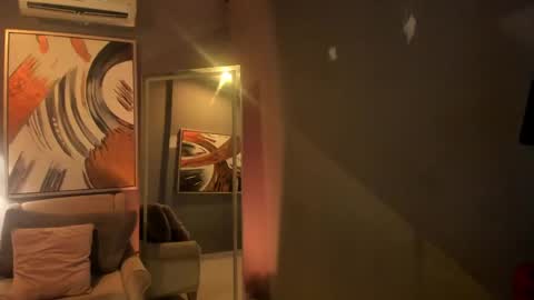 Alisson online show from April 21, 7:39 pm