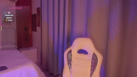   online show from February 10, 2:04 am